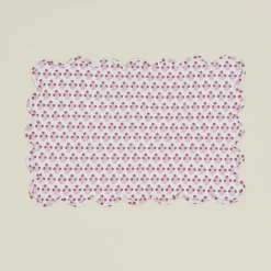 Abigail Scalloped Quilted Placemat