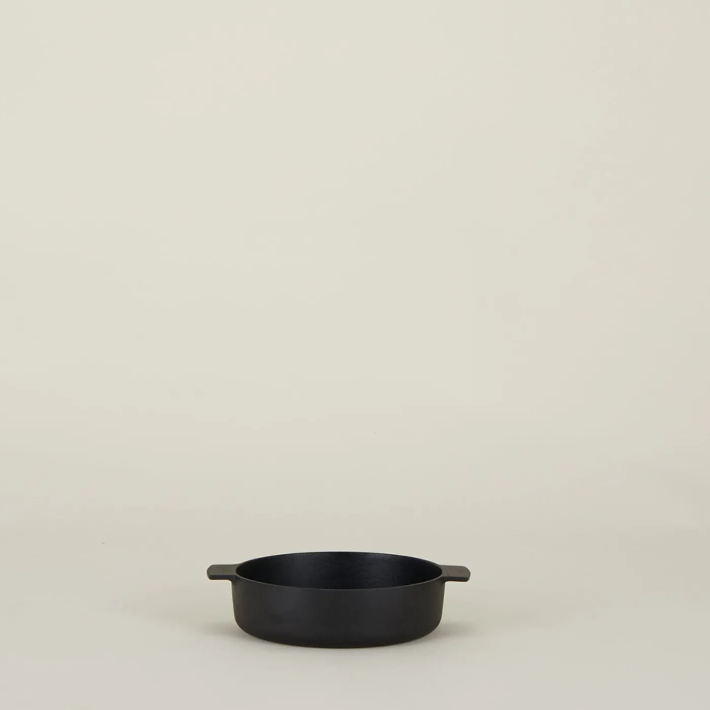 Cast Iron Casserole Pan