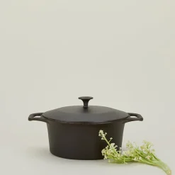 Cast Iron Dutch Oven