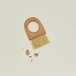 Curly Cherry Brush