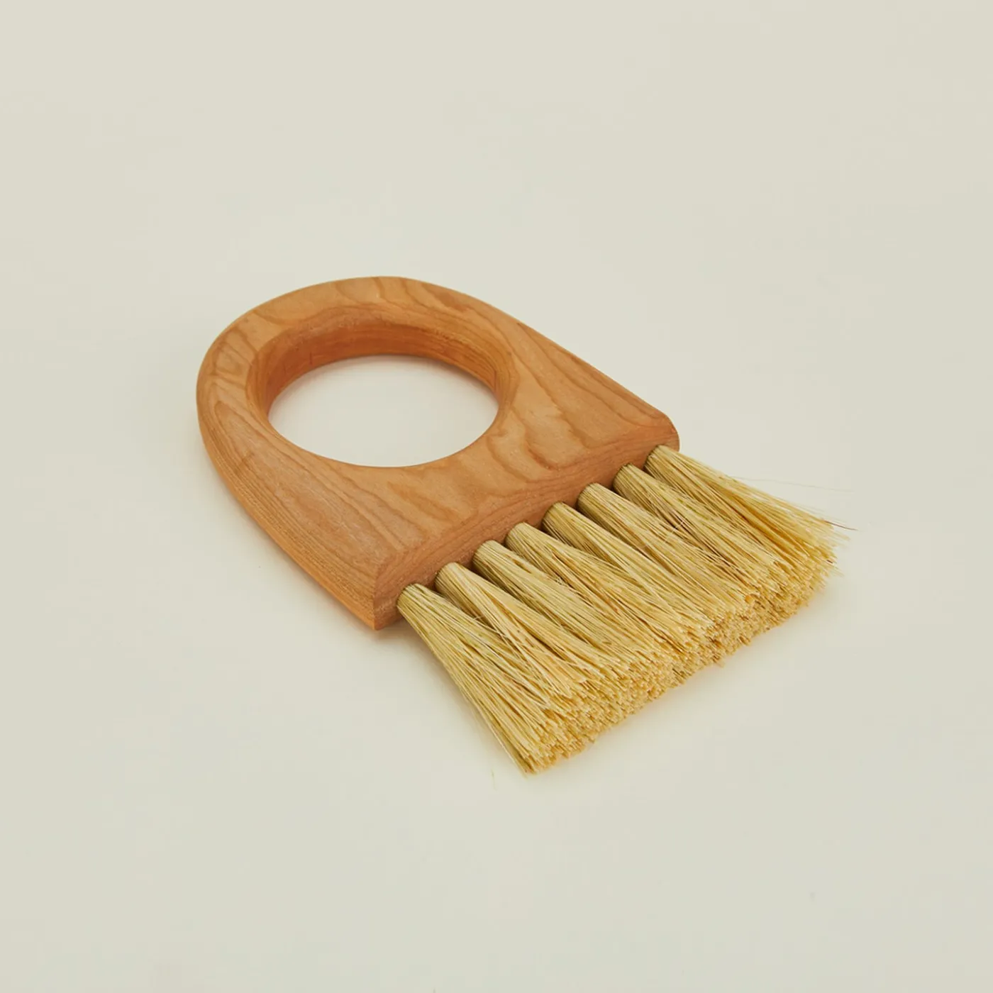 Curly Cherry Brush