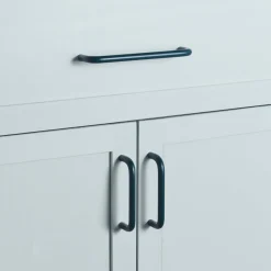 Essential Drawer Pull