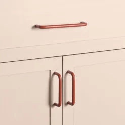 Essential Drawer Pull