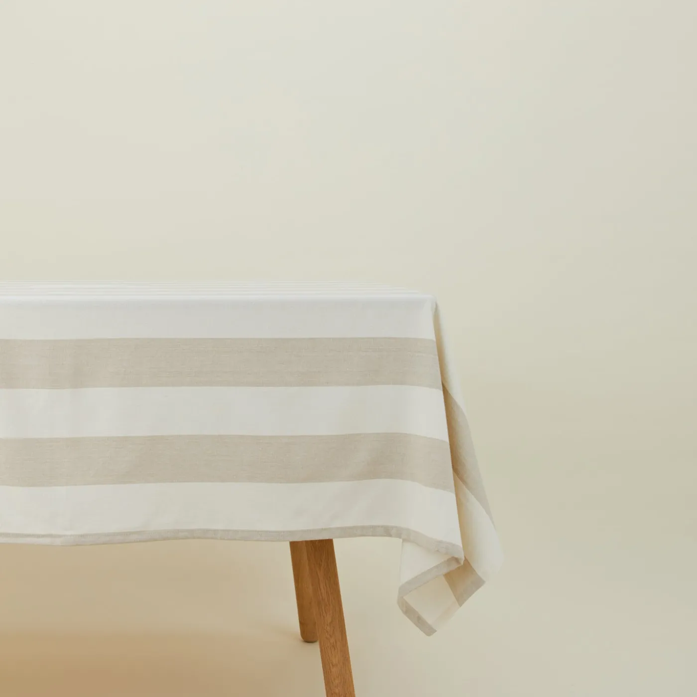 Essential Striped Tablecloth