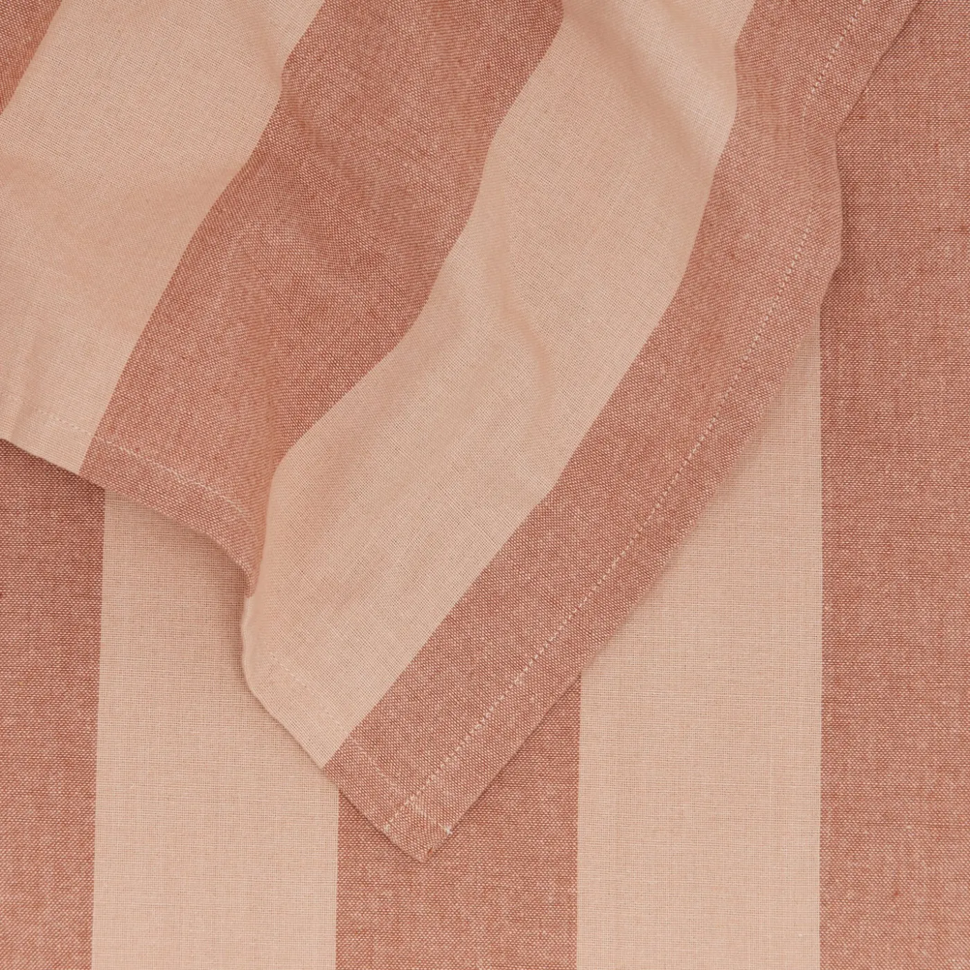 Essential Striped Tablecloth