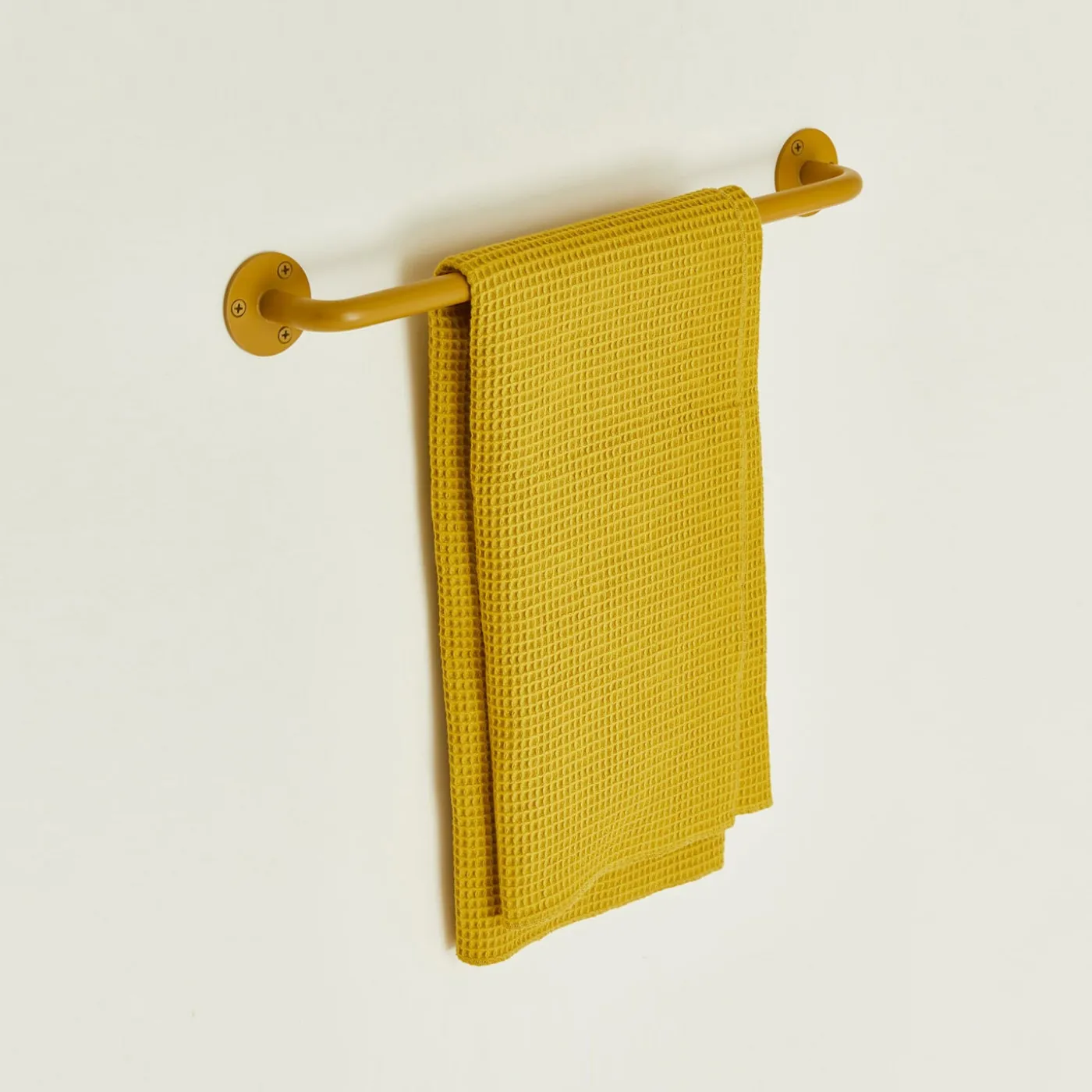 Essential Towel Bar
