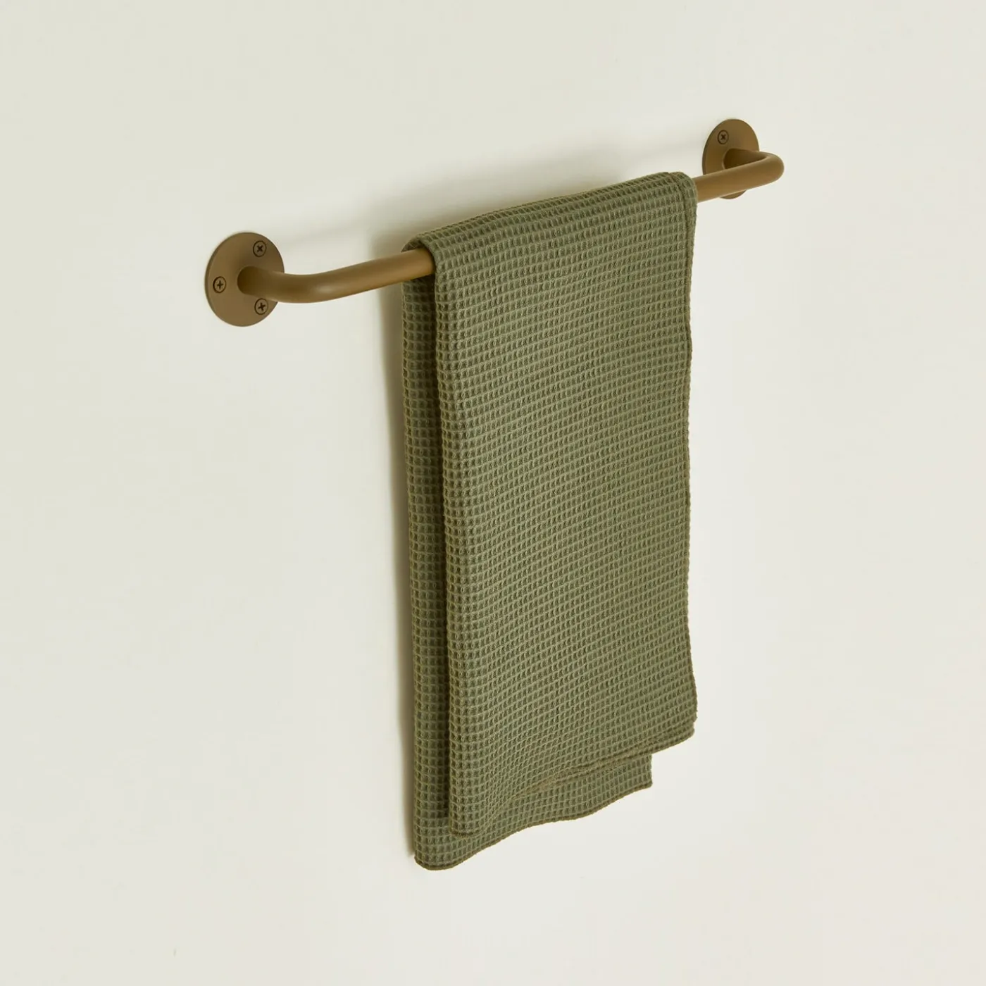 Essential Towel Bar