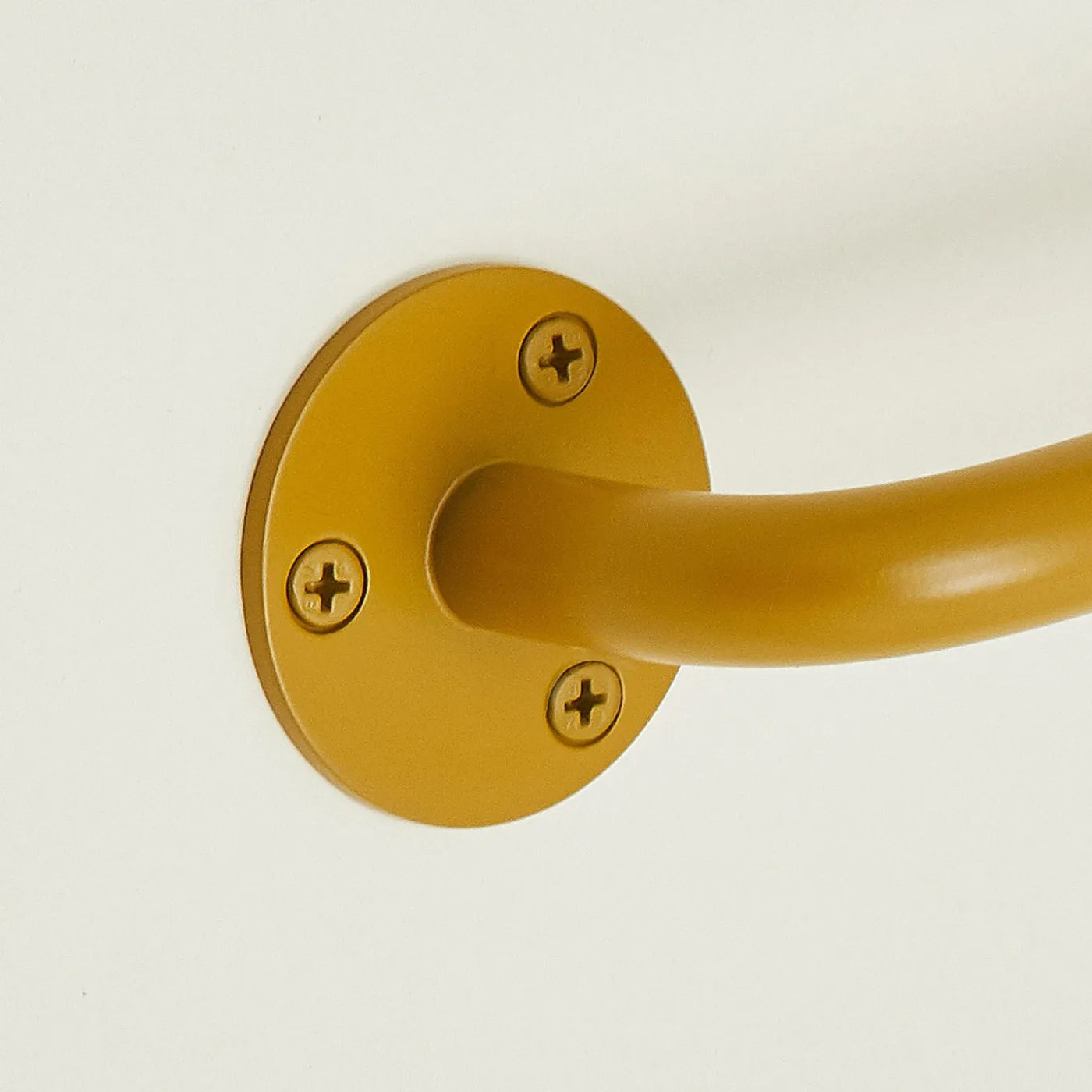 Essential Towel Bar