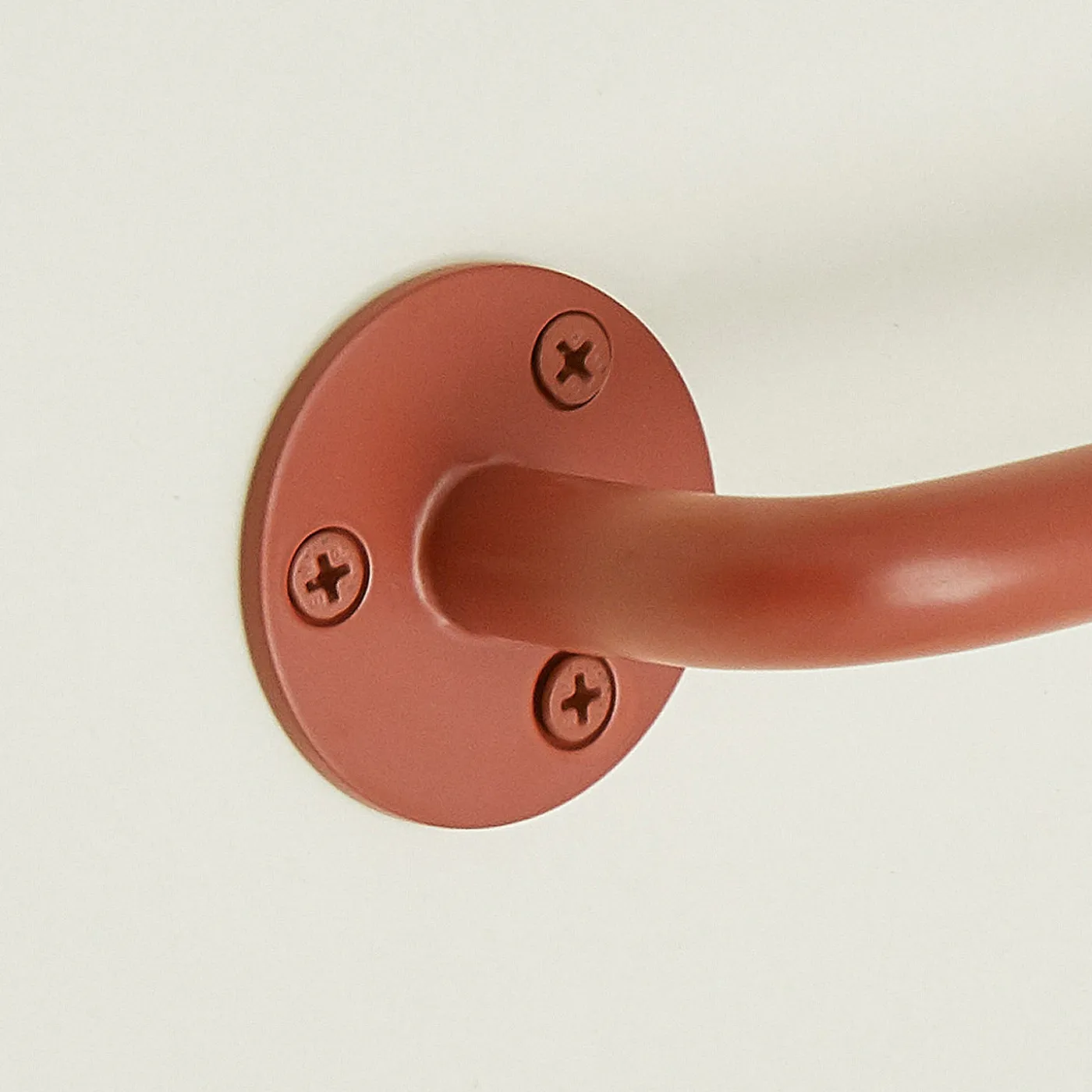 Essential Towel Bar