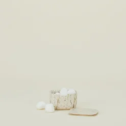 Less Is More Container