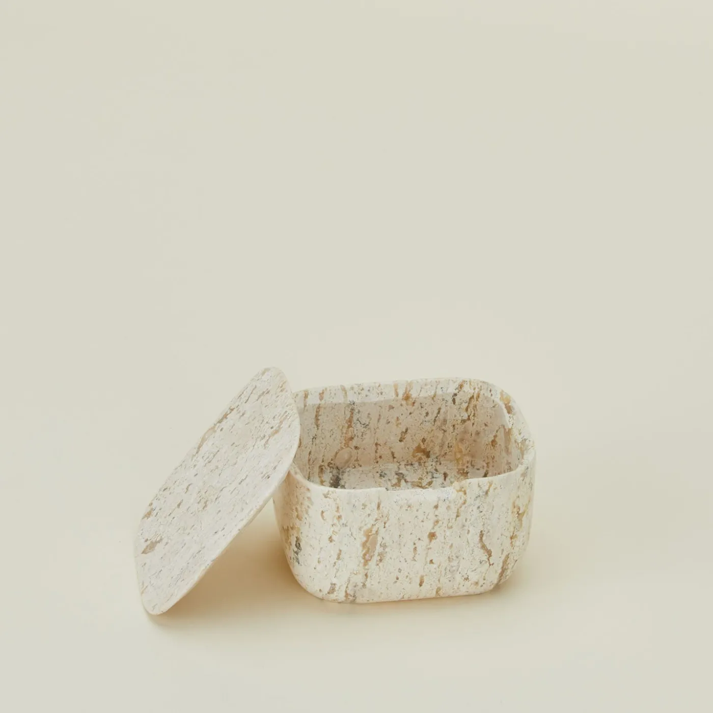 Less Is More Container