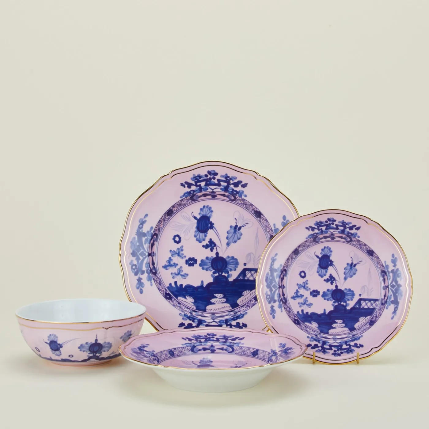 Oriente Italiano Bowl