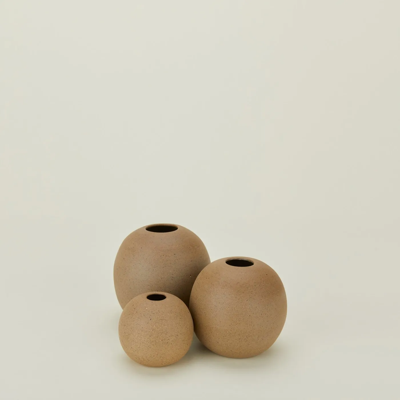 Short Bola Vase