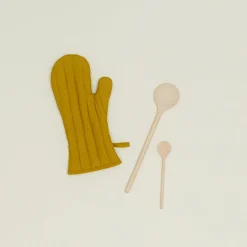 Simple Linen Oven Mitt
