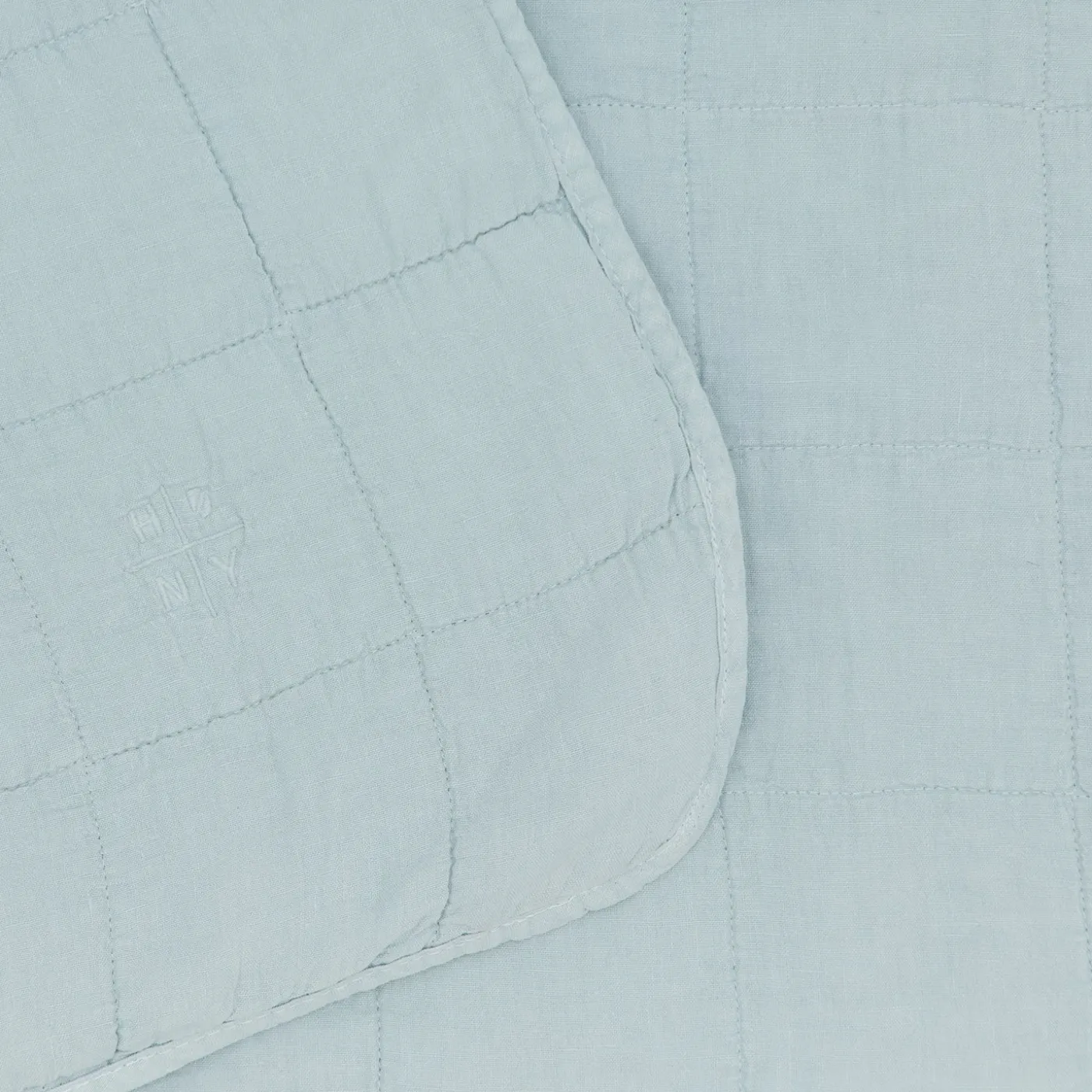 Simple Linen Quilt