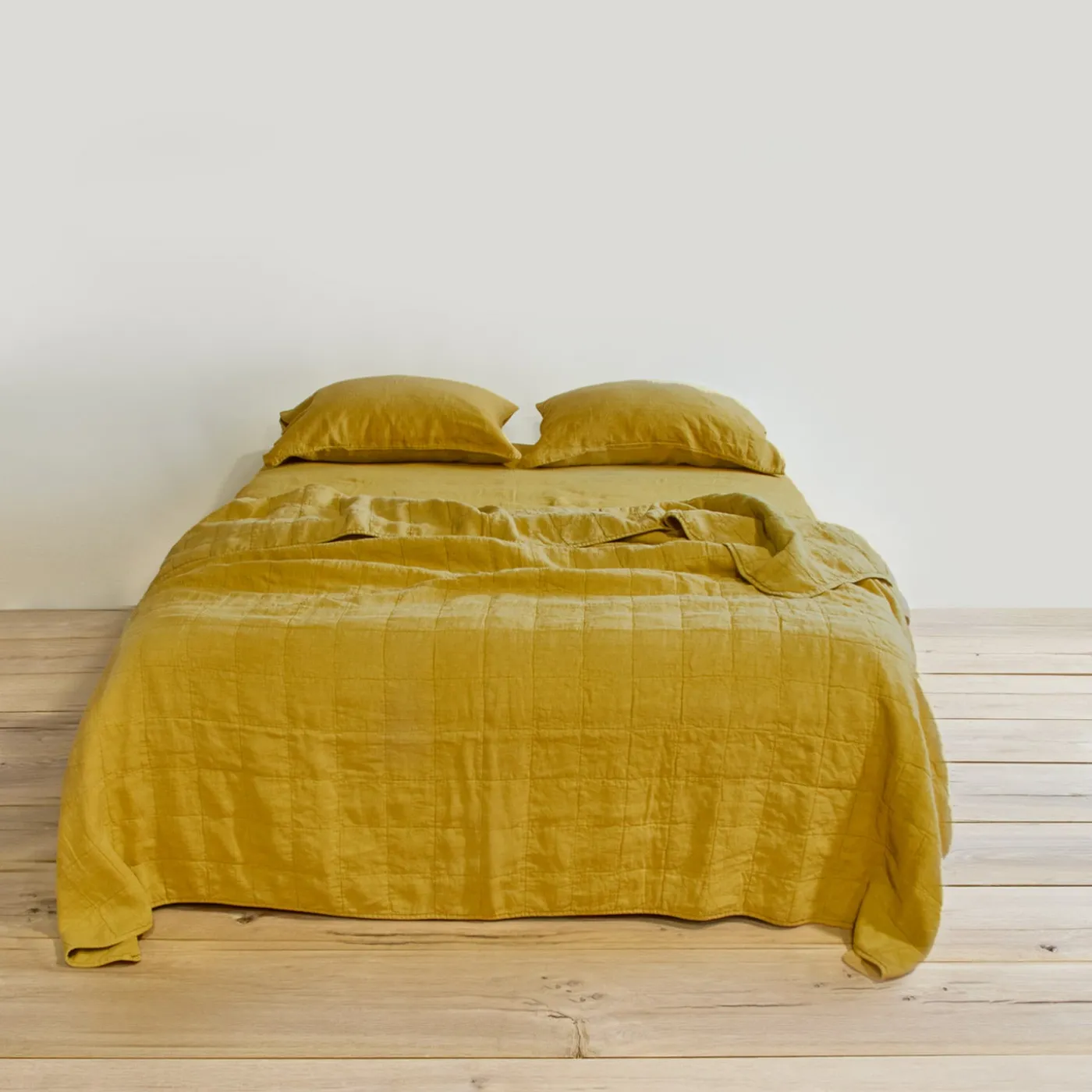 Simple Linen Quilt
