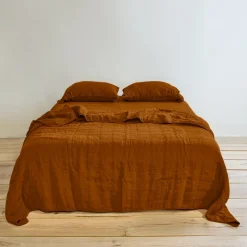 Simple Linen Quilt