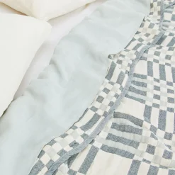 Simple Plaid Blanket