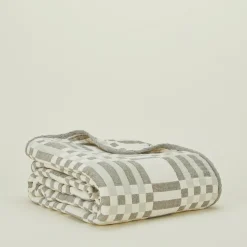 Simple Plaid Blanket