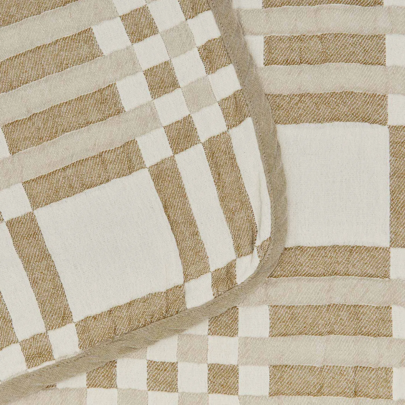 Simple Plaid Blanket