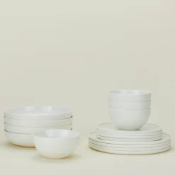 Simple Porcelain Dinnerware 16-Piece Set