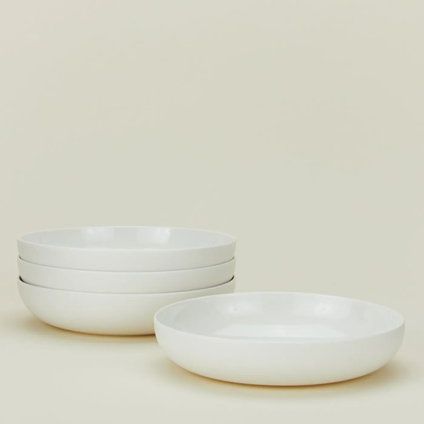 Simple Porcelain Dinnerware 16-Piece Set