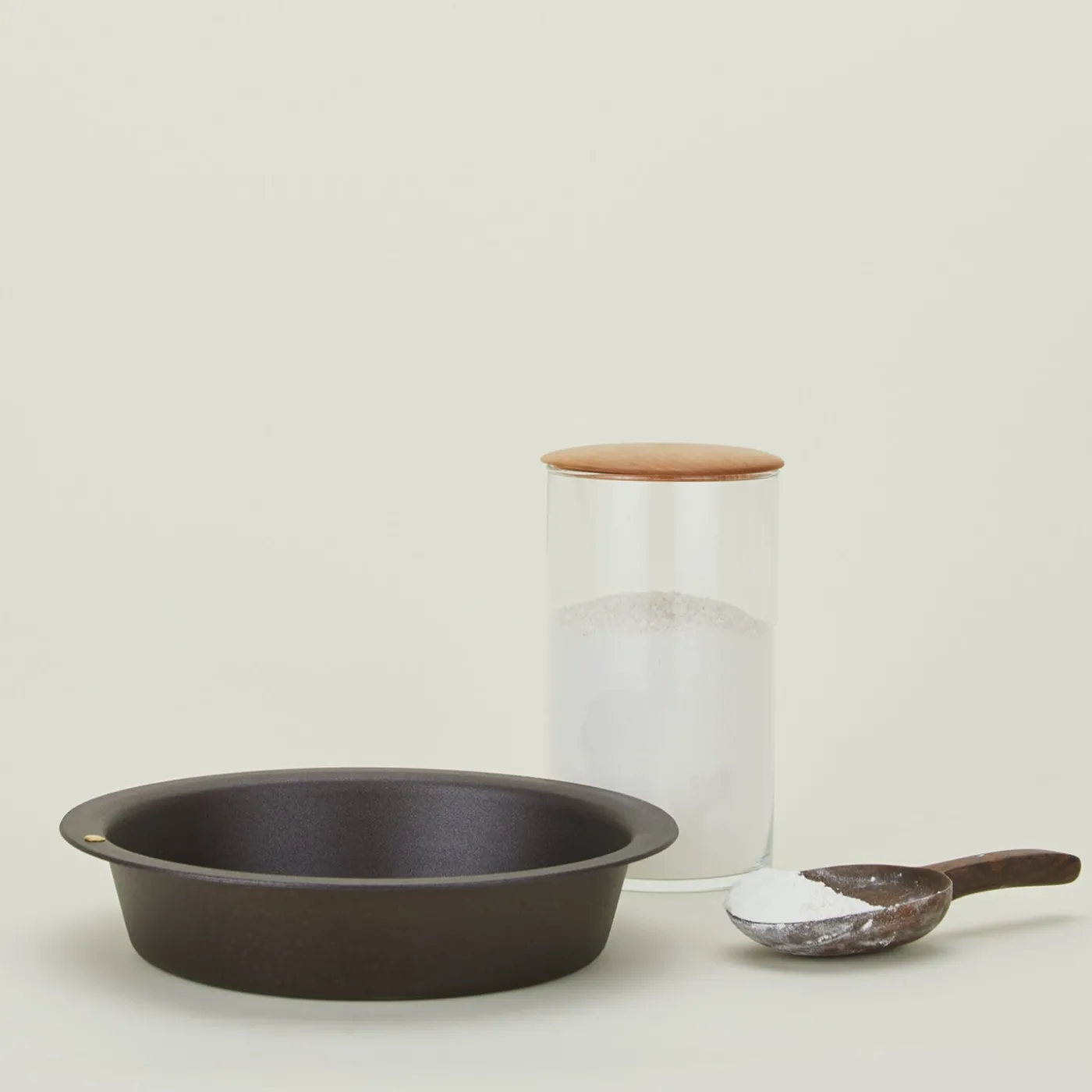 Spun Iron Deep Pie Dish