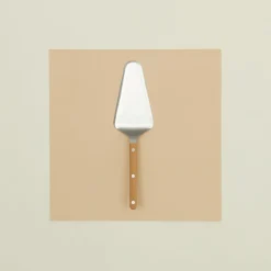 Teak Tart Slicer