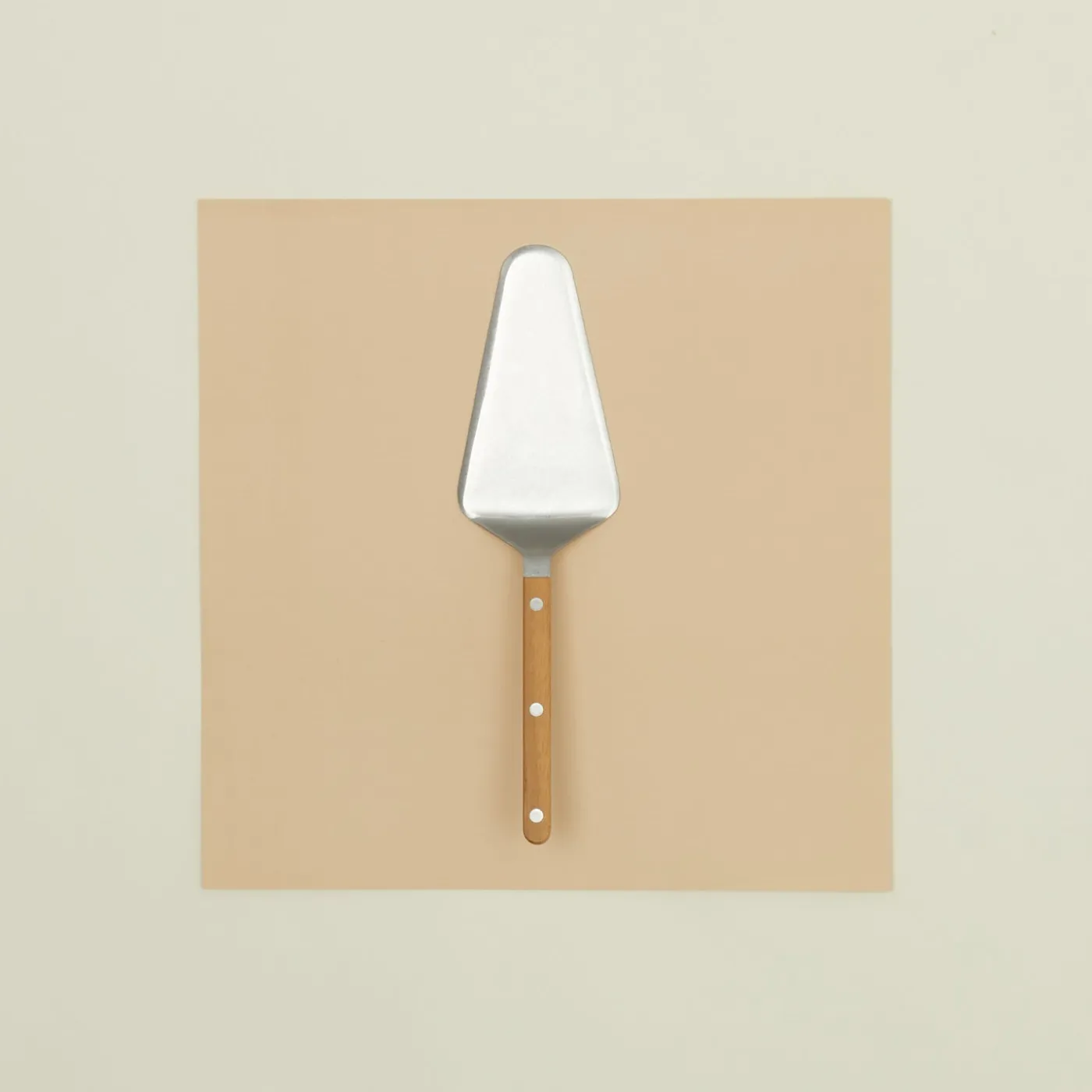 Teak Tart Slicer